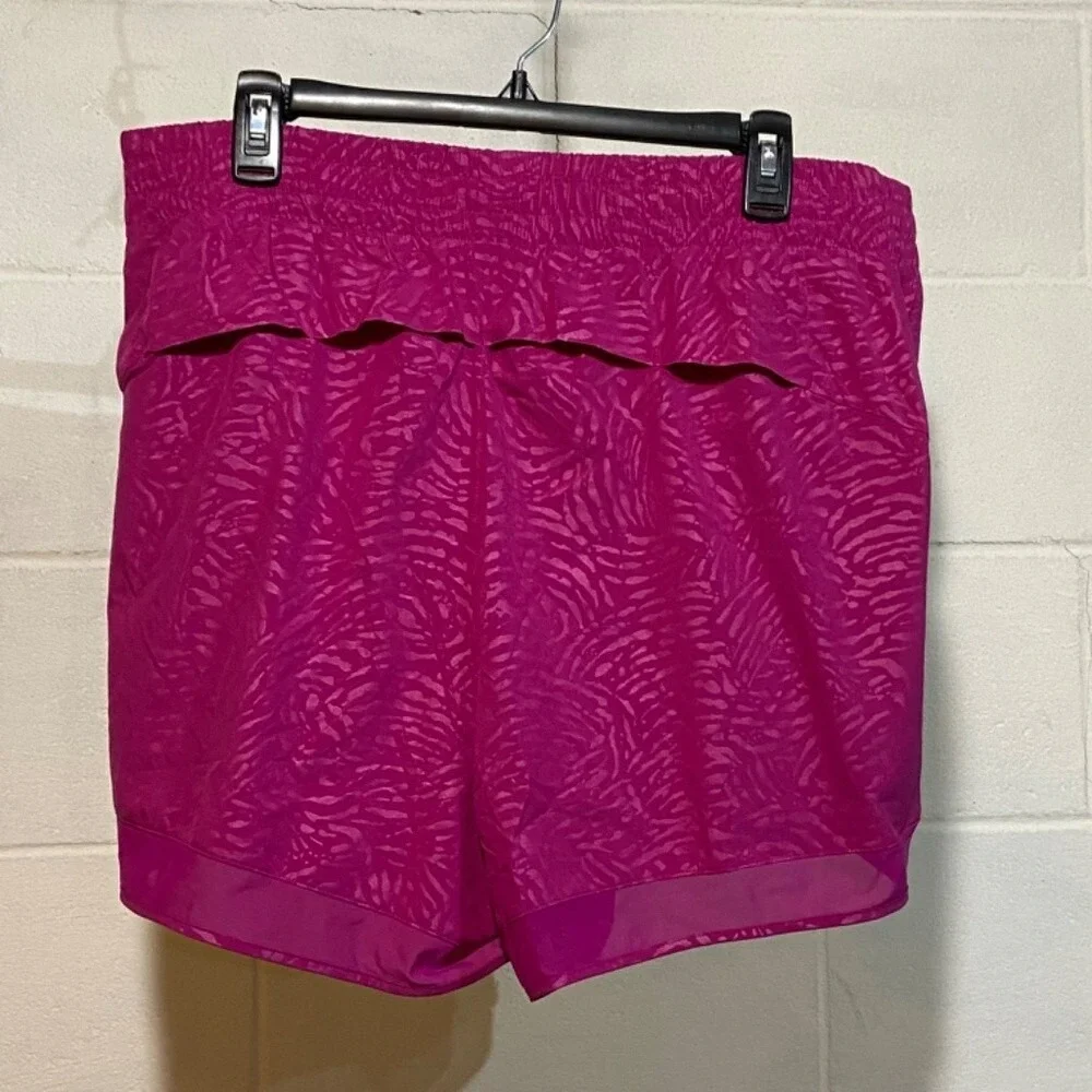 Athleta Women 4